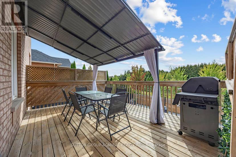 12 Sherrington Drive W — photo 14 of 32