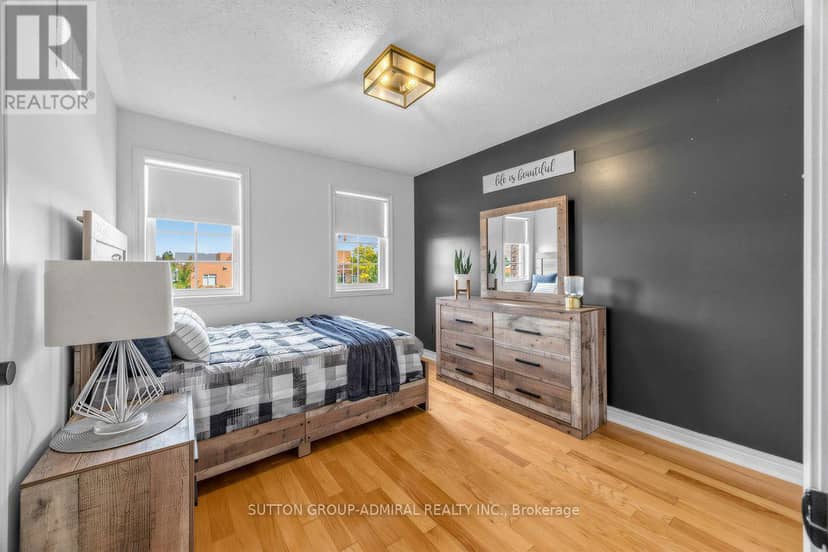12 Sherrington Drive W — photo 21 of 32