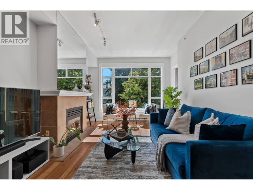 307 3600 WINDCREST DRIVE, North Vancouver, photo 2