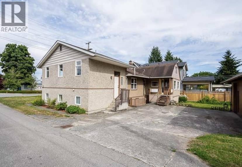 904 FIRST STREET, New Westminster, photo 2