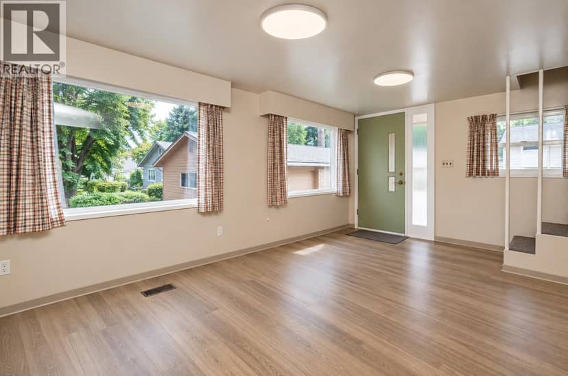 904 FIRST STREET, New Westminster, photo 5