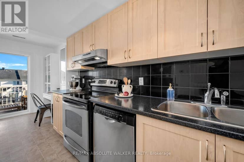 32 - 633 Lakeridge Drive — photo 10 of 25