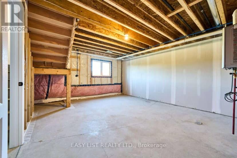 19 Addyman Crescent — photo 10 of 40