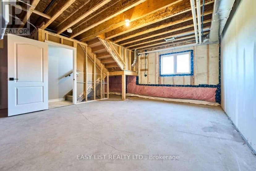 19 Addyman Crescent — photo 11 of 40