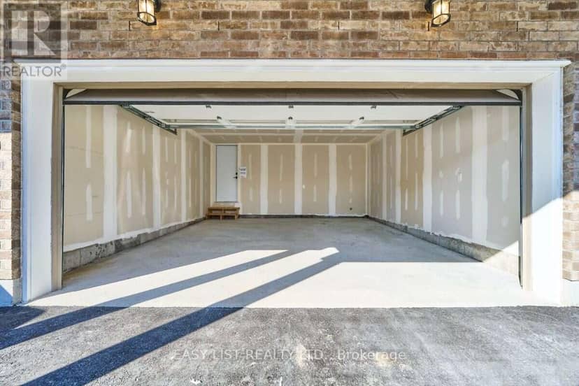 19 Addyman Crescent — photo 8 of 40