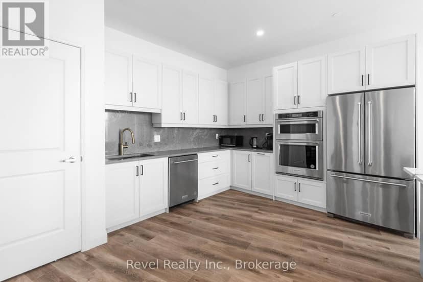 221 - 99 Louisa Street — photo 30 of 40