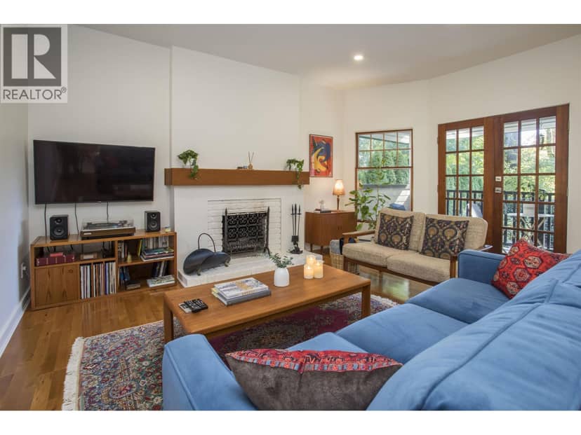 1975 W 13TH AVENUE, Vancouver, photo 2
