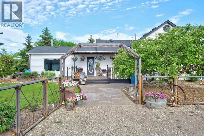 126 2 Street N, Huxley, photo 2