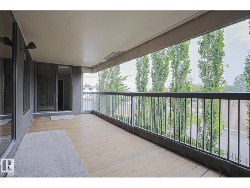 #102 8220 Jasper Av NW — photo 19 of 38