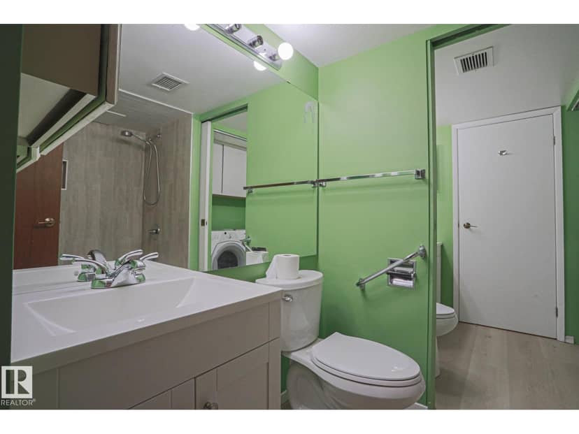 #102 8220 Jasper Av NW — photo 14 of 38