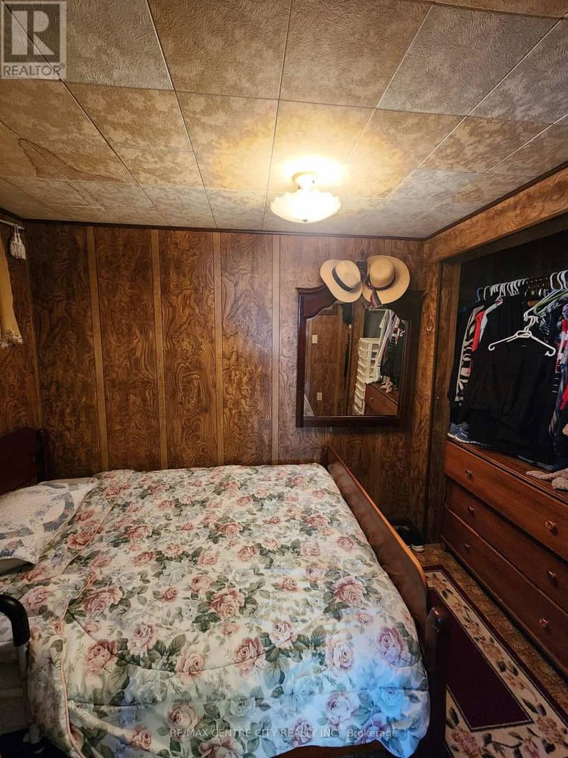 31 Queen Street, Strathroy-Caradoc, photo 6