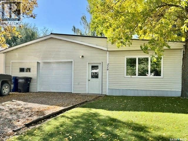 219 13th STREET — photo 1 of 32
