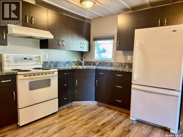 219 13th STREET — photo 10 of 32