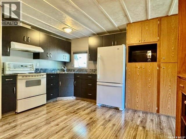 219 13th STREET — photo 11 of 32