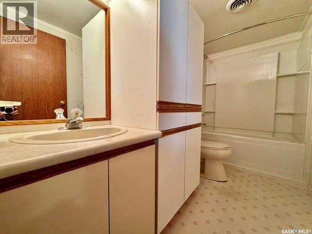 219 13th STREET — photo 15 of 32
