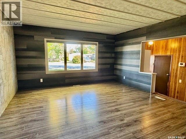 219 13th STREET — photo 4 of 32