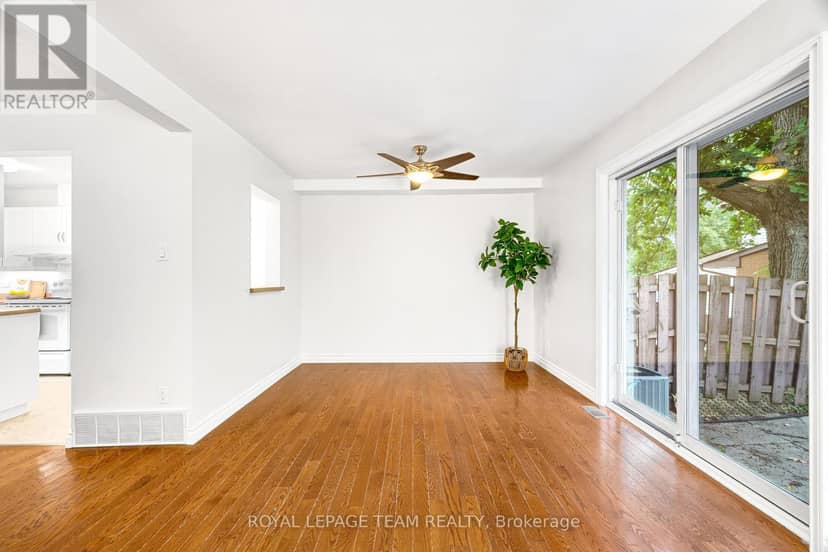 15 - 121 Castlefrank Road — photo 11 of 40