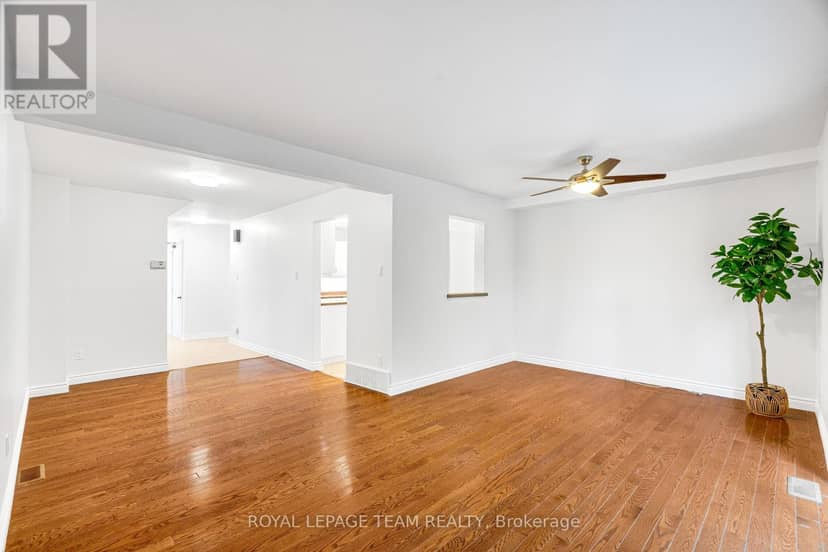 15 - 121 Castlefrank Road — photo 19 of 40