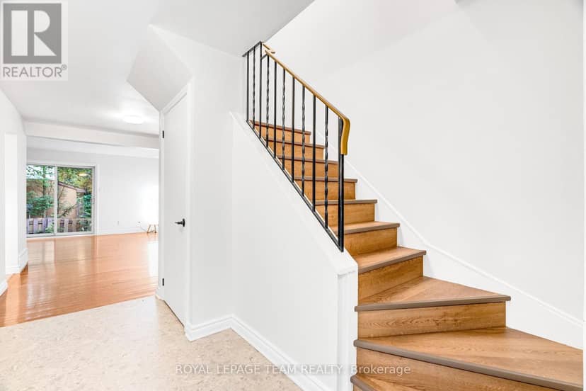 15 - 121 Castlefrank Road — photo 22 of 40
