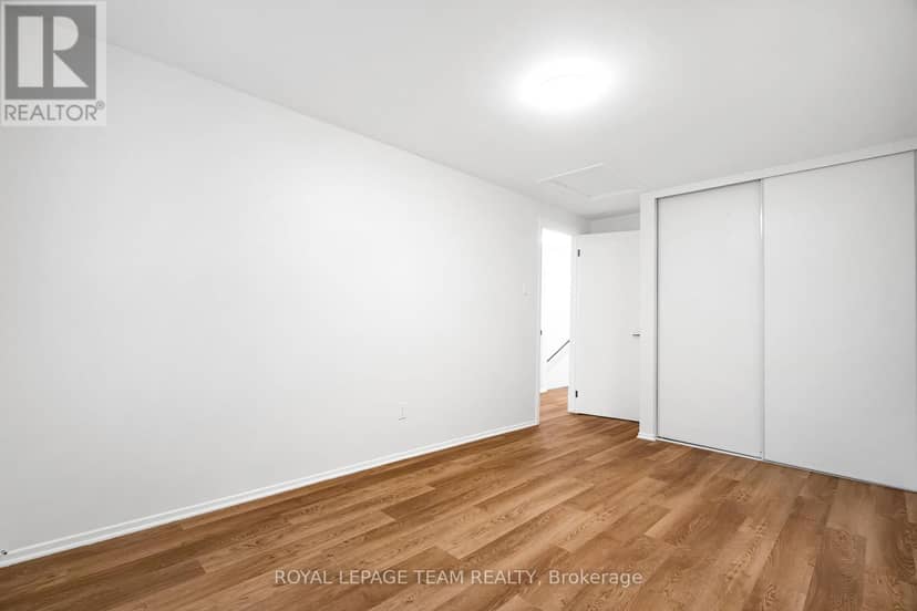 15 - 121 Castlefrank Road — photo 36 of 40