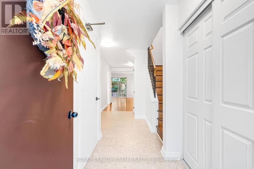 15 - 121 Castlefrank Road, Ottawa, photo 4