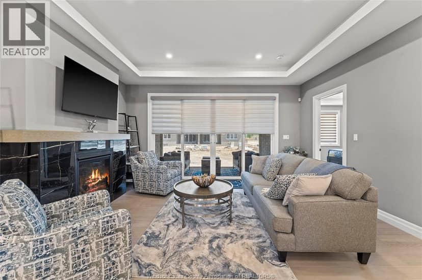 60 Redwood AVENUE — photo 10 of 31