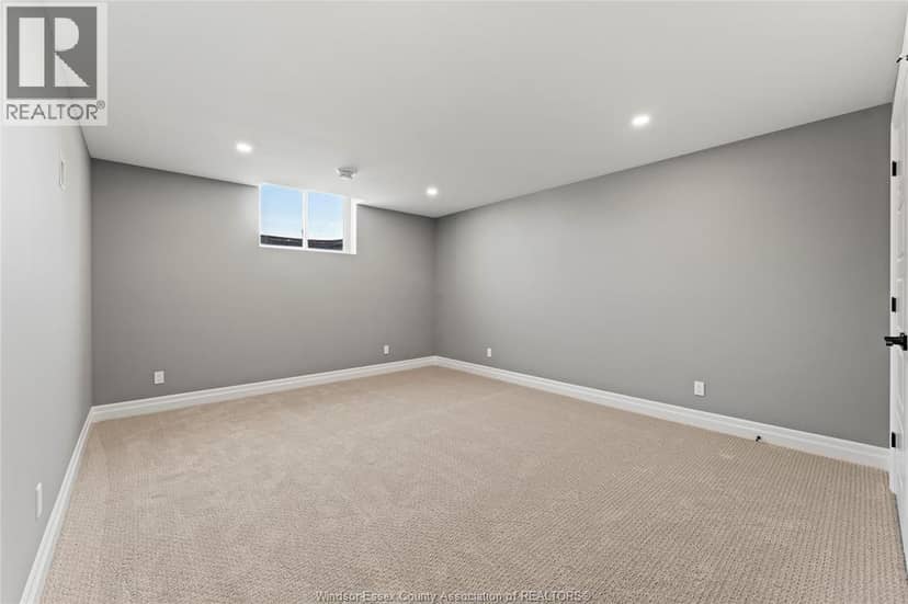 60 Redwood AVENUE — photo 26 of 31