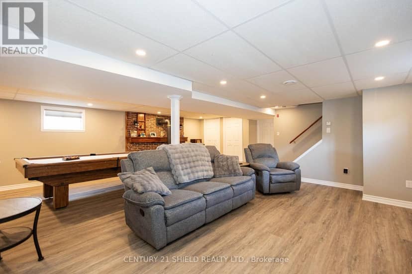 1107 Grand Avenue — photo 31 of 34