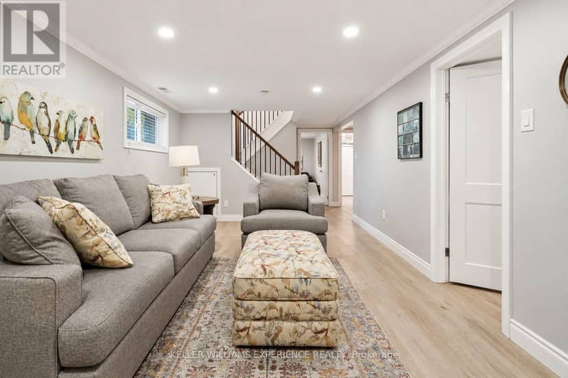 11 Barbara Avenue — photo 25 of 40