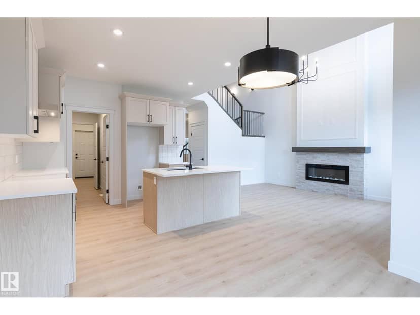4005 36 ST — photo 12 of 40