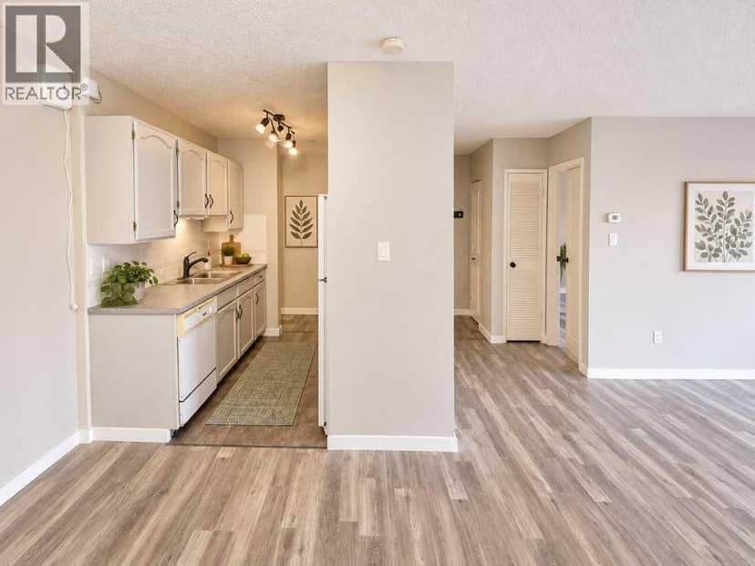 809, 8948 Elbow Drive SW, Calgary, photo 2