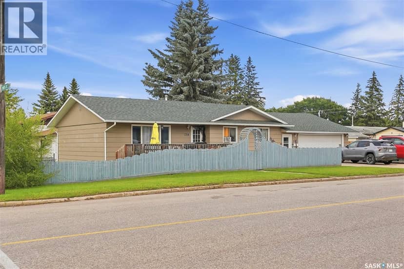 234 Winnipeg AVENUE S — photo 38 of 40