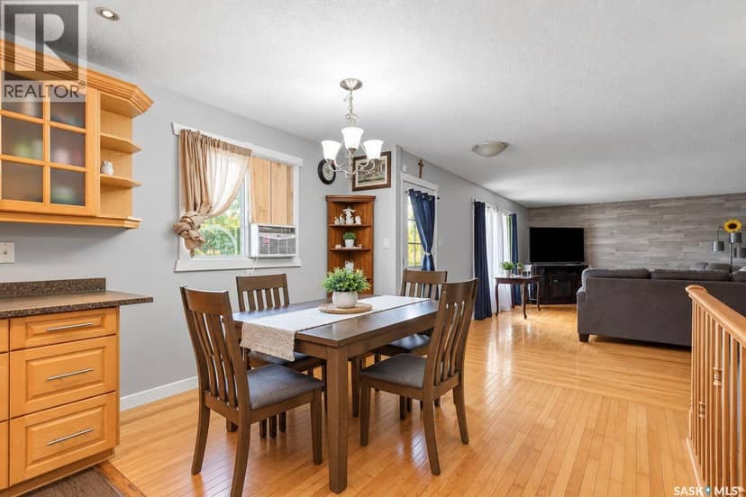 234 Winnipeg AVENUE S, Saskatoon, photo 8