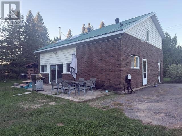 35 Avery RD — photo 3 of 40