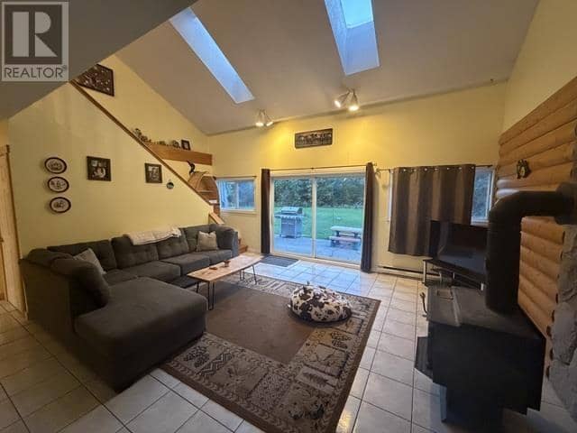 35 Avery RD — photo 6 of 40