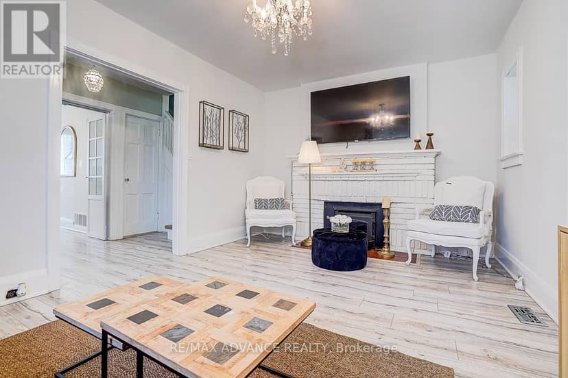 33 Castlefield Avenue — photo 9 of 40