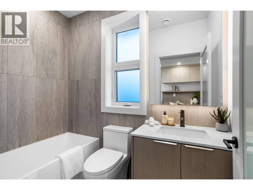 3277 GRAVELEY STREET, Vancouver, photo 8