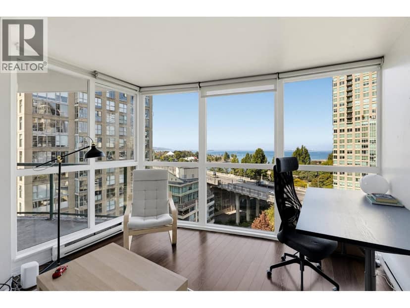 1401 907 Beach Avenue, Vancouver, photo 3