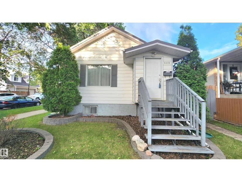 9359 92 ST NW, Edmonton