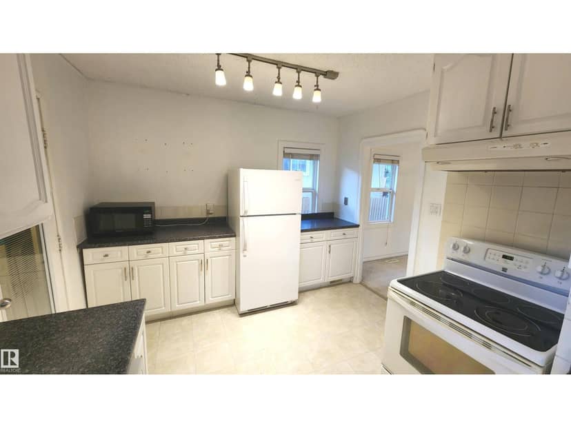 9359 92 ST NW, Edmonton, photo 5