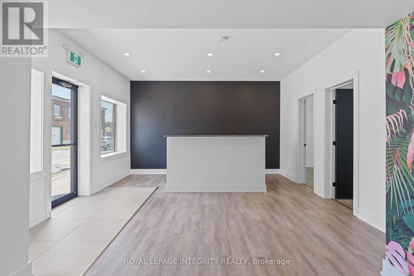 34 Market Street, Smiths Falls, photo 5