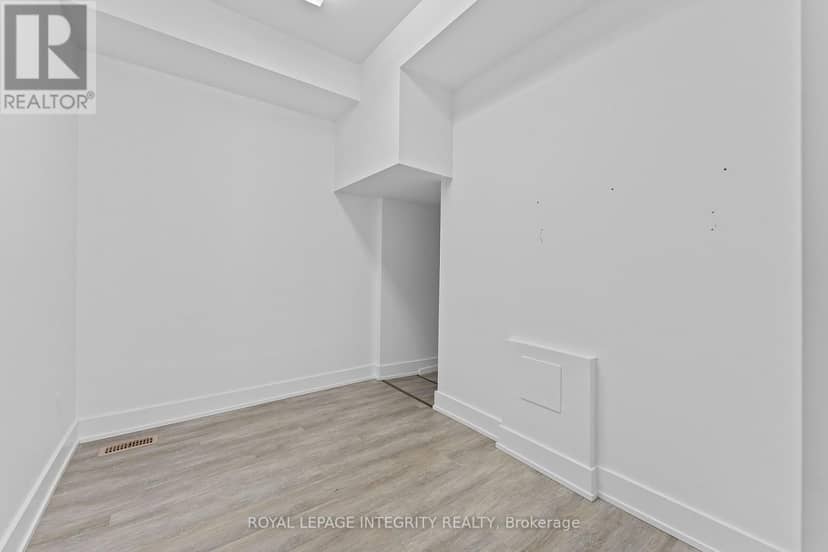 34 Market Street, Smiths Falls, photo 8
