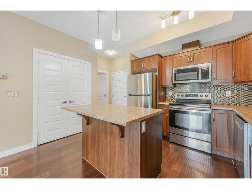 #214 8730 82 AV NW, Edmonton, photo 2