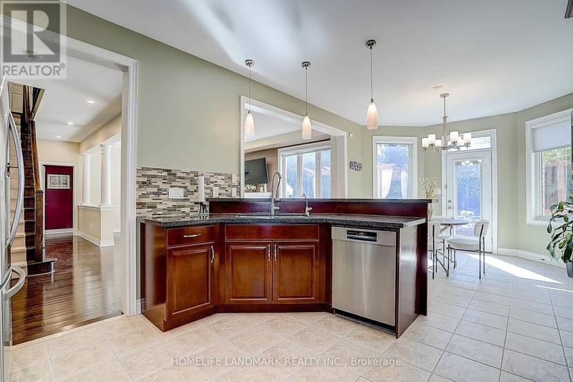 1061 Nellie Little Crescent — photo 17 of 40