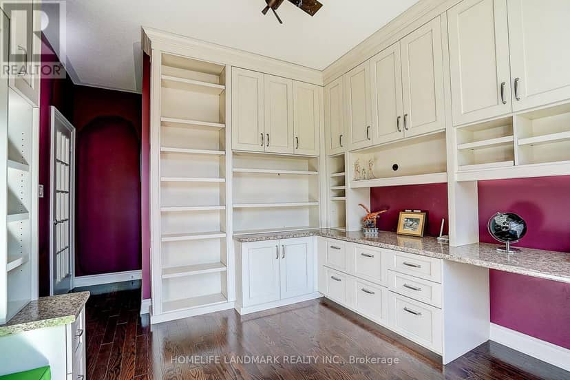 1061 Nellie Little Crescent — photo 19 of 40