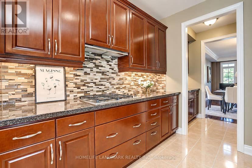 1061 Nellie Little Crescent — photo 15 of 40