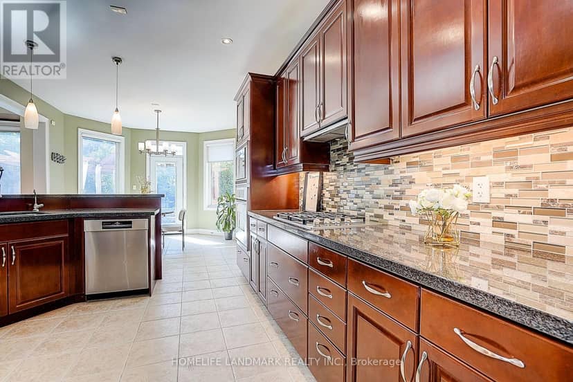 1061 Nellie Little Crescent — photo 16 of 40
