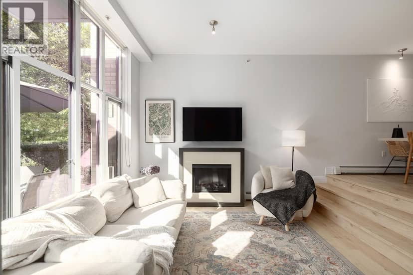 14 166 W 13TH STREET, North Vancouver, photo 6