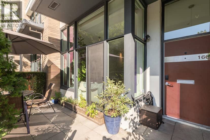 14 166 W 13TH STREET, North Vancouver, photo 3