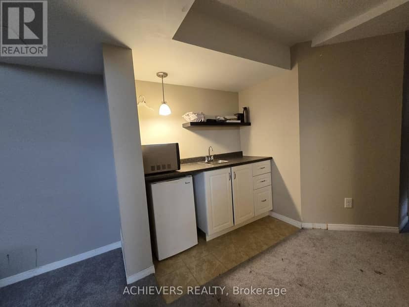 240 Scottsdale Drive — photo 35 of 40